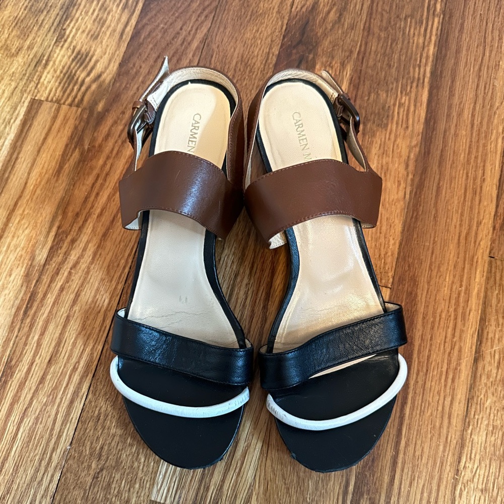 Carmen Marc Valvo Size 6.5 Leather Sandals Black and Brown